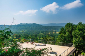 SaffronStays Whistling Winds